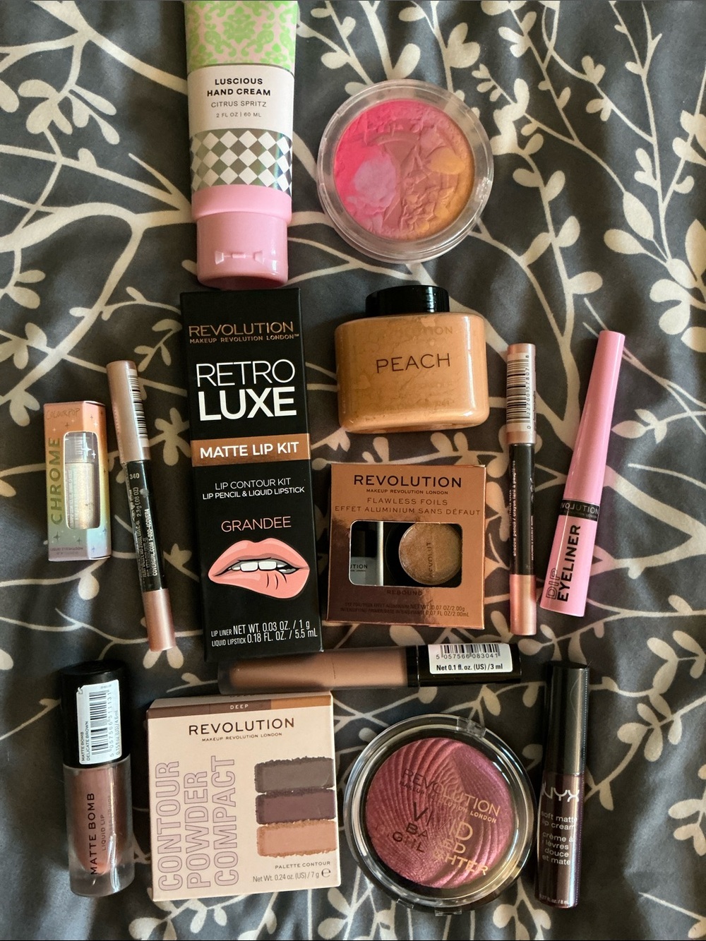 New huge revolution colourpop covergirl nyx matte lip make up bundle